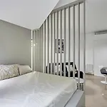 Apartment Père Lachaise by Studio prestige