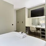 Apartment Père Lachaise by Studio prestige